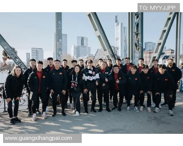 法兰克福U19与海登海默U19激战正酣青少年足球赛精彩回顾